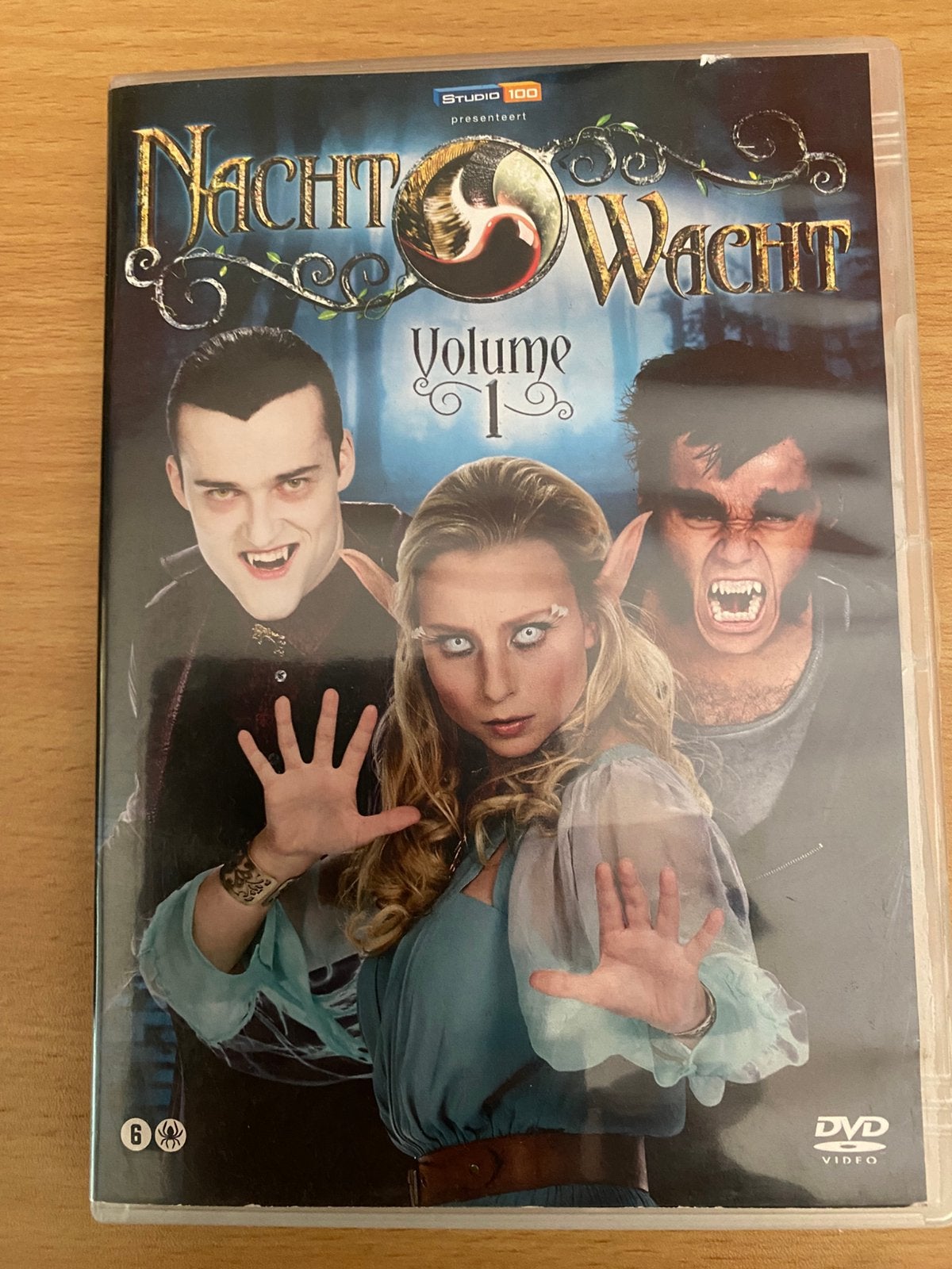 Nachtwacht (Volume 1), Cd's en Dvd's, Seizoen 1, Alle leeftijden, Overige genres, Zo goed als nieuw
