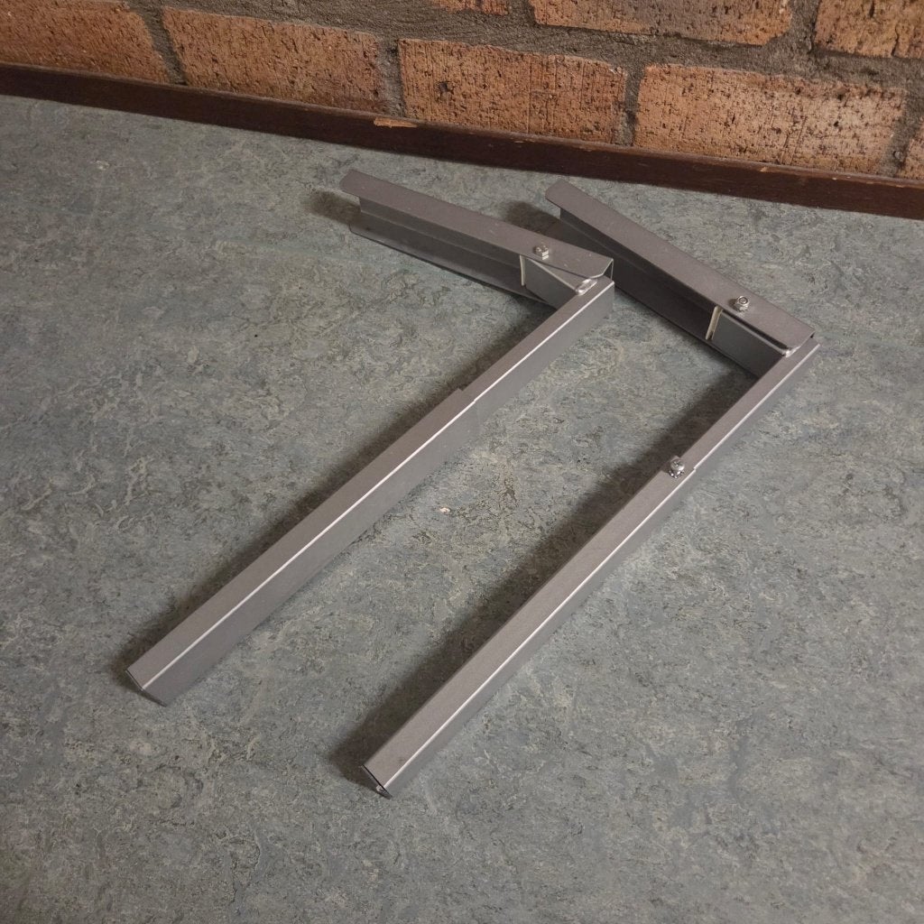 Set van 2 metalen beugels - grijs, Ophalen, Gebruikt