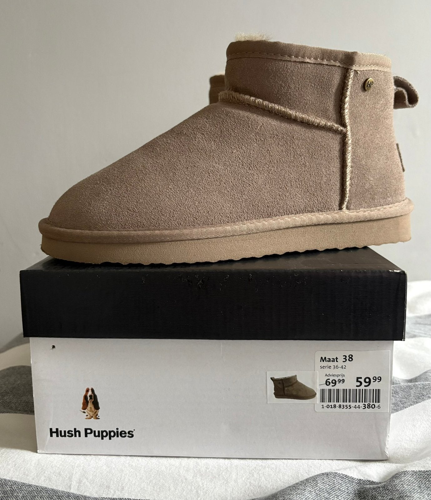 Hush Puppies Uggs taupe maat 38 nieuwstaat, Bruin, Lage of Enkellaarzen, Ophalen of Verzenden, Zo goed als nieuw