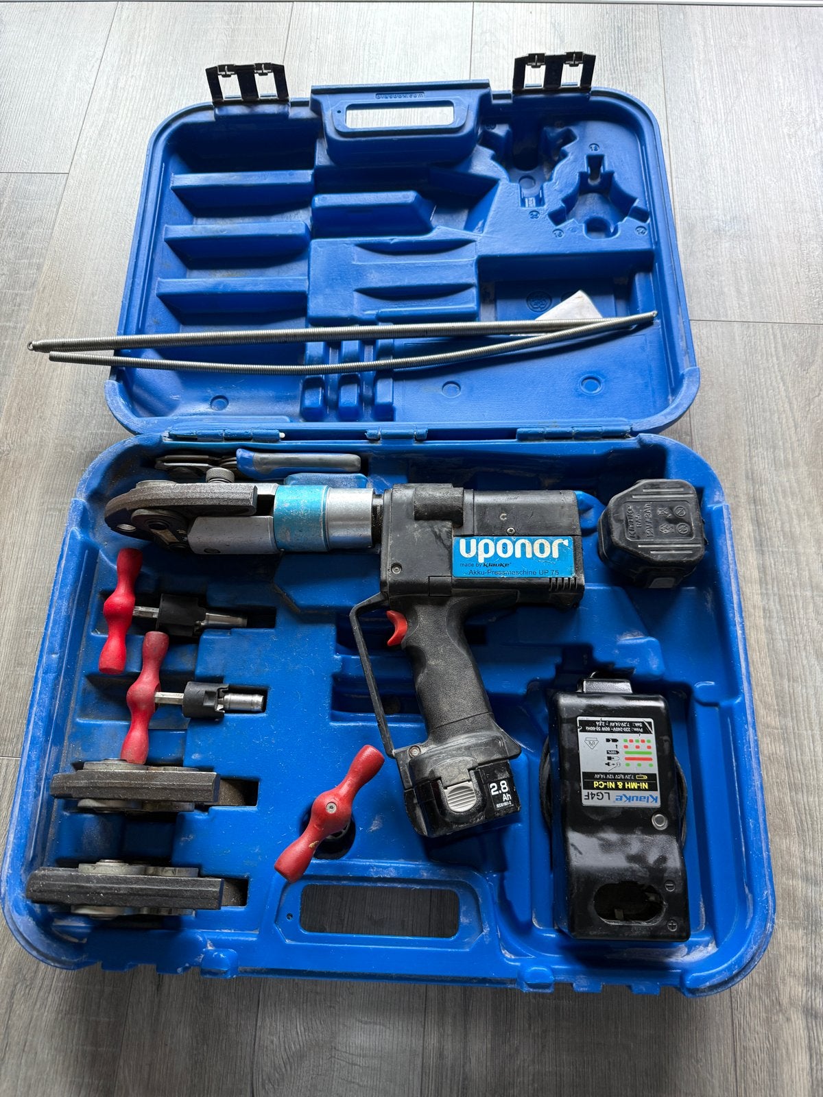 Uponor Klauke UP75 Perstang met toebehoren, Ophalen, Gebruikt