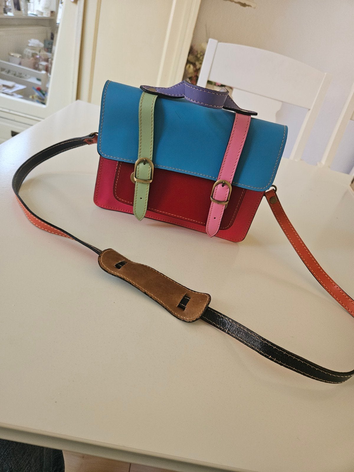Kleurrijke lederen schoudertas - Handtas - Crossbody tas, Sieraden, Tassen en Uiterlijk, Tassen | Damestassen, Ophalen of Verzenden
