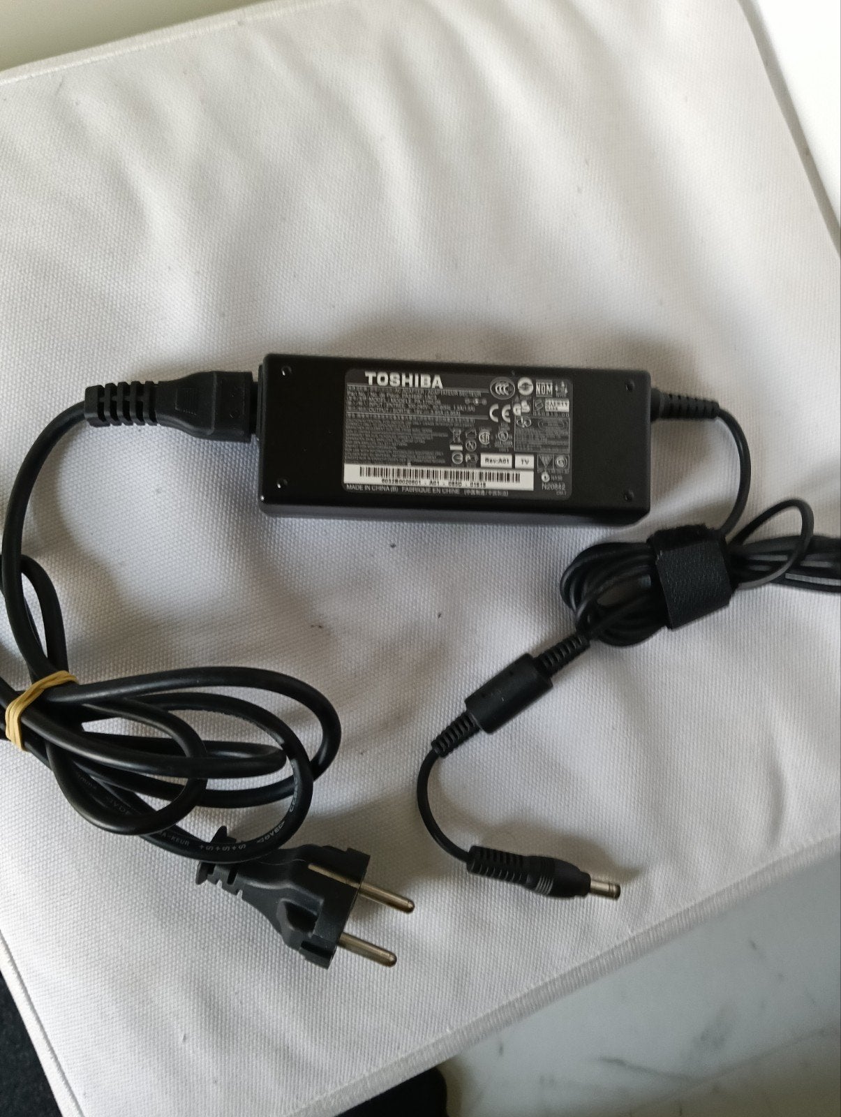 Toshiba laptop oplader - origineel en gebruikt, Computers en Software, Ophalen of Verzenden, Gebruikt, Toshiba