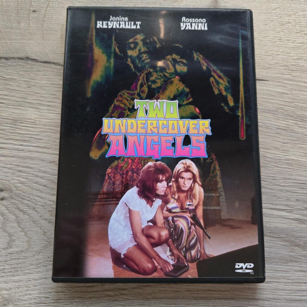 Two Undercover Angels (Anchor Bay) 4 HALEN = 3 BETALEN, Vanaf 16 jaar, Ophalen of Verzenden, Zo goed als nieuw