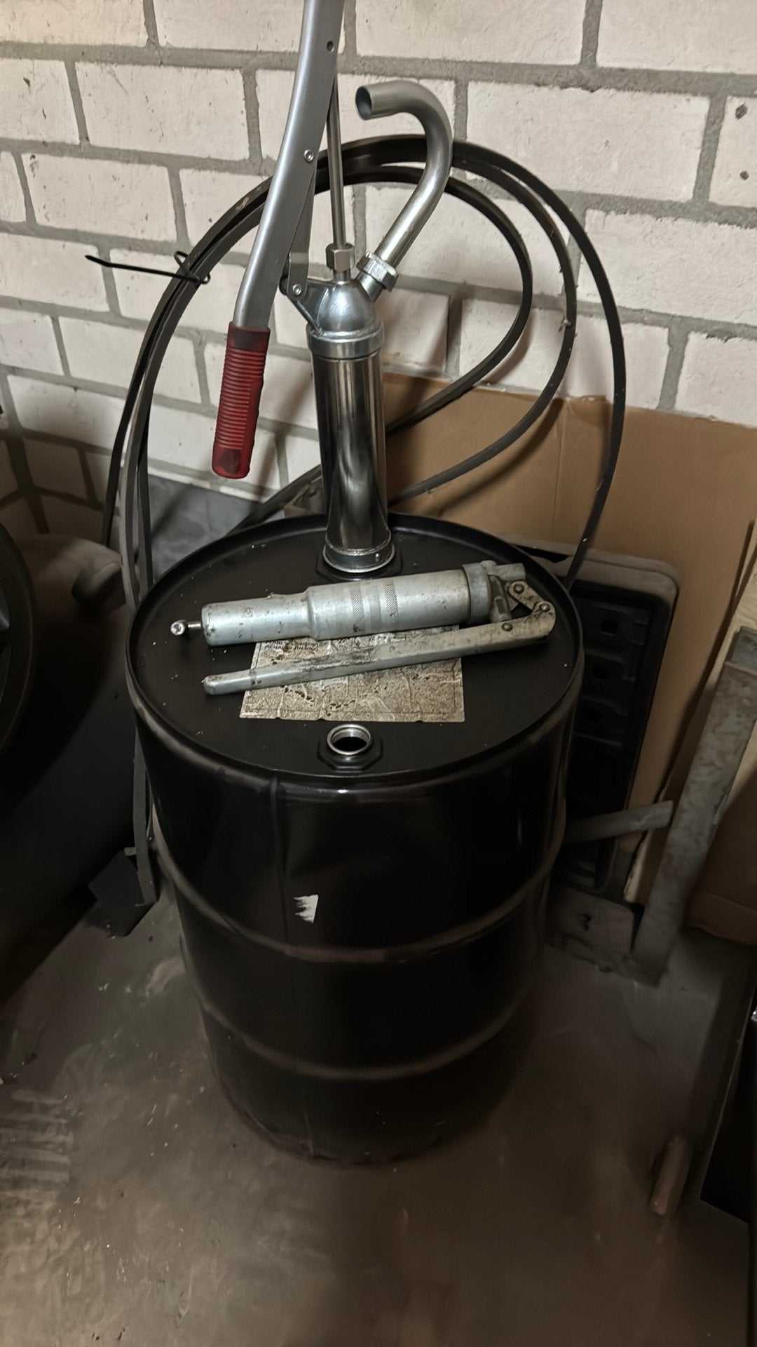 Olievat met pomp 60 liter, Ophalen of Verzenden, Gebruikt