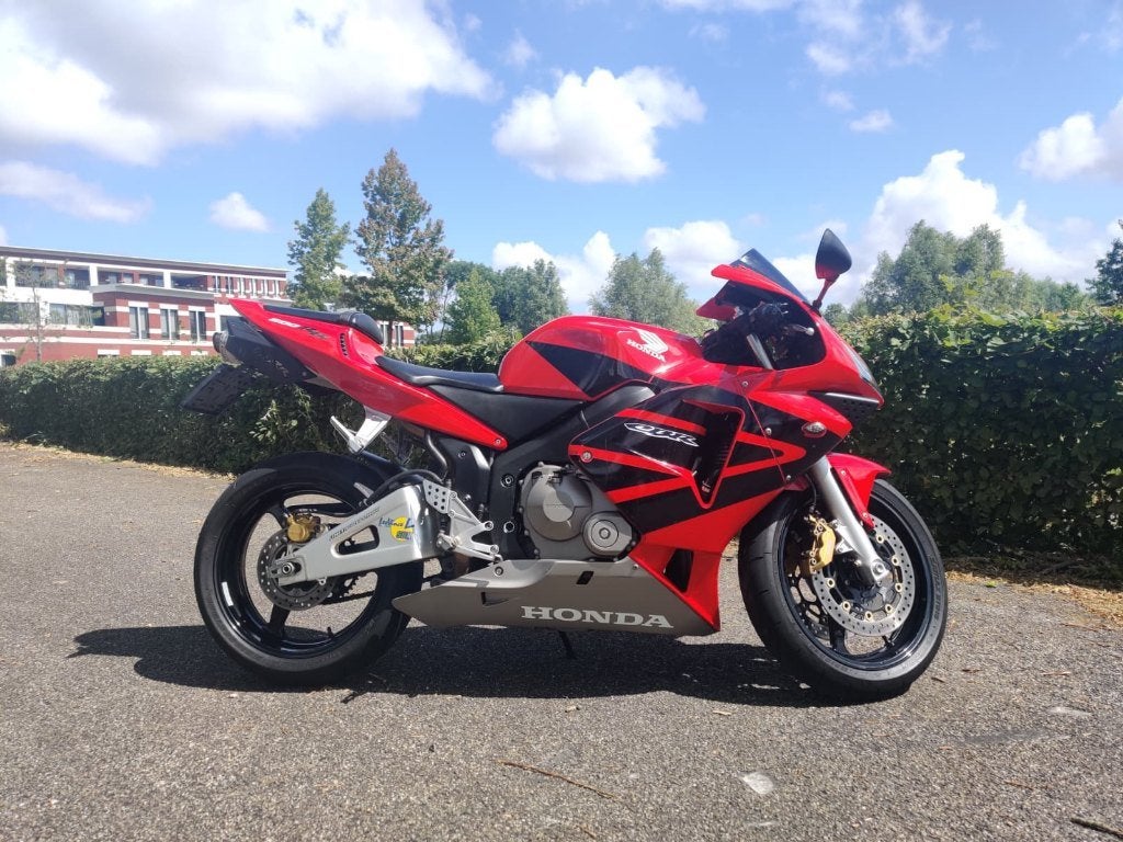 Honda CBR600RR 2003 | 37.249 km | Zeer nette staat, Sportuitlaat, Occasion, 4 cilinders, Motorrijbewijs A