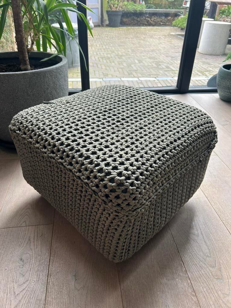 Hocker groen, Huis en Inrichting, Banken | Voetenbanken en Poefen, Gebruikt, Ophalen of Verzenden, Stof, 50 tot 75 cm