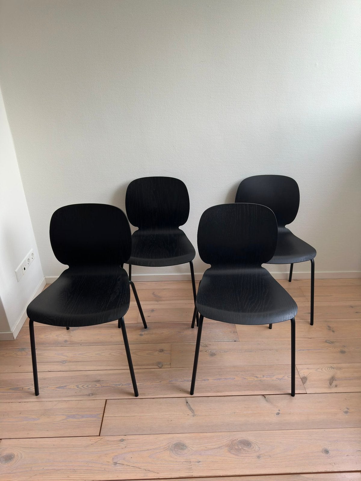 4 Ikea Svenbertil stapelbare stoelen - hele goede staat, Ophalen, Zo goed als nieuw, Wit, Vier