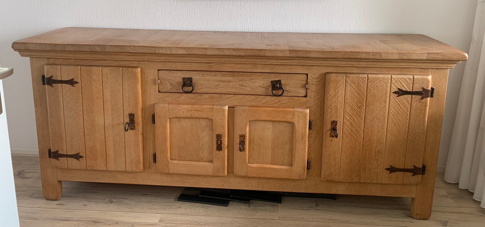 Dressoir massief geloogd licht eiken, Ophalen, Gebruikt, Eikenhout, Met deur(en)