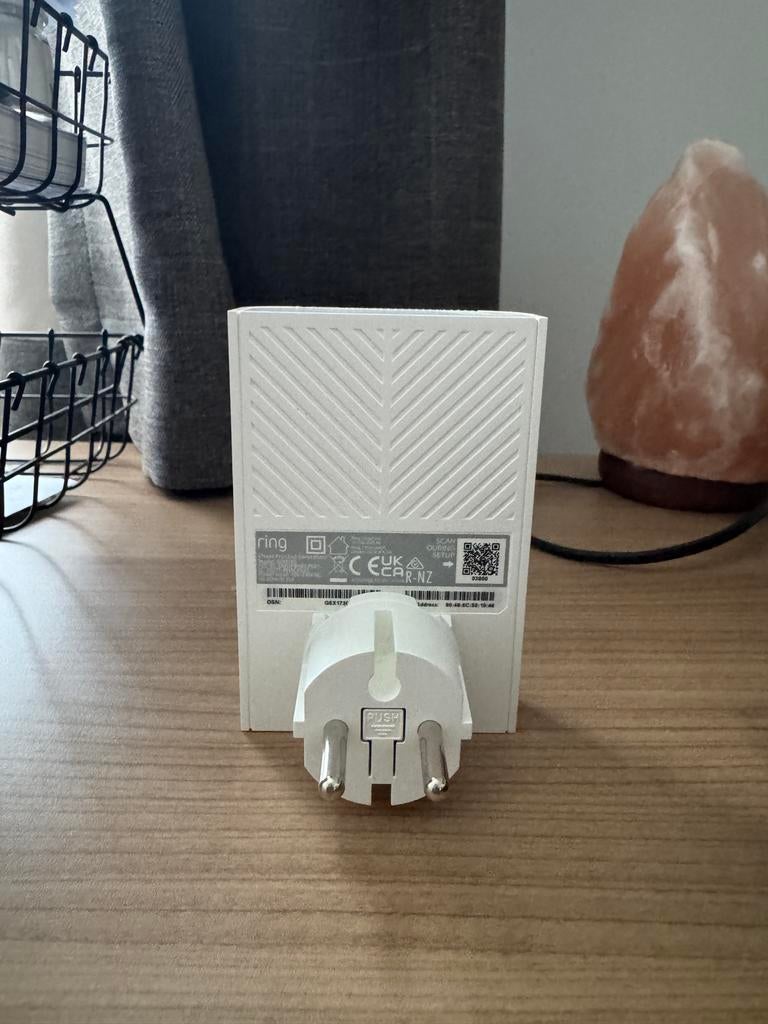 Ring Chime Pro (2e generatie) - Wifi-extender en deurbel, Ophalen of Verzenden, Zo goed als nieuw