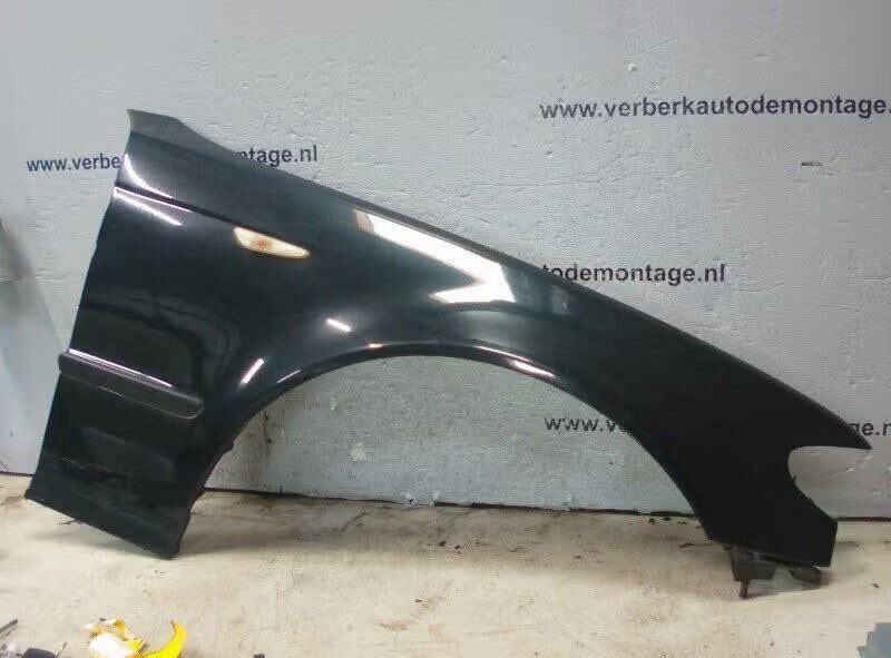 SPATBORD RECHTS VOOR BMW 3 serie Touring (E46 / 3), Gebruikt, Ophalen of Verzenden, Spatbord, Petuelring 130 80809 München, DE