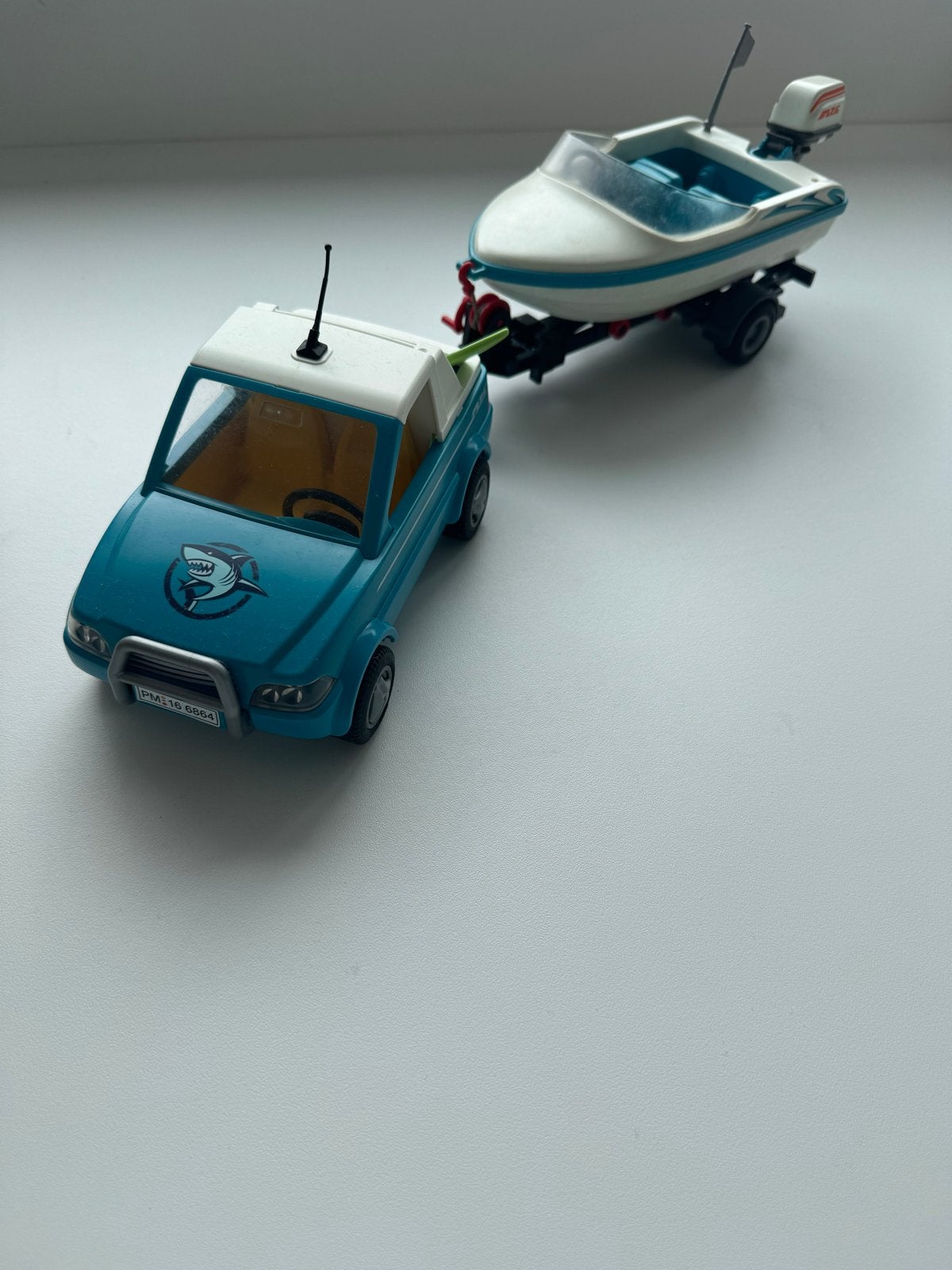 Playmobil auto met boot, figuren en accessoires, Ophalen of Verzenden, Gebruikt