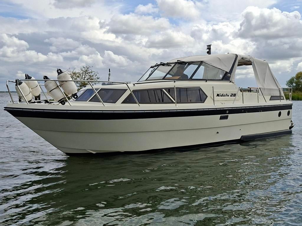 Nidelv 28 Noorse Spitsgatter met boegschroef, Watersport en Boten, Ophalen, Gebruikt, Diesel, Polyester