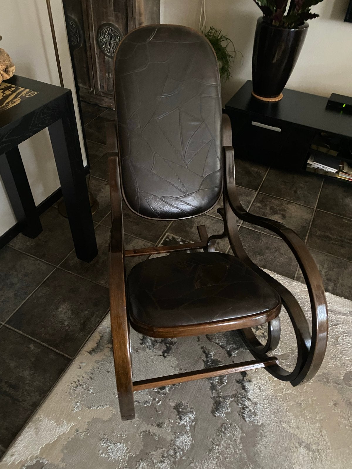 Antieke schommelstoel met lederen bekleding, Ophalen of Verzenden