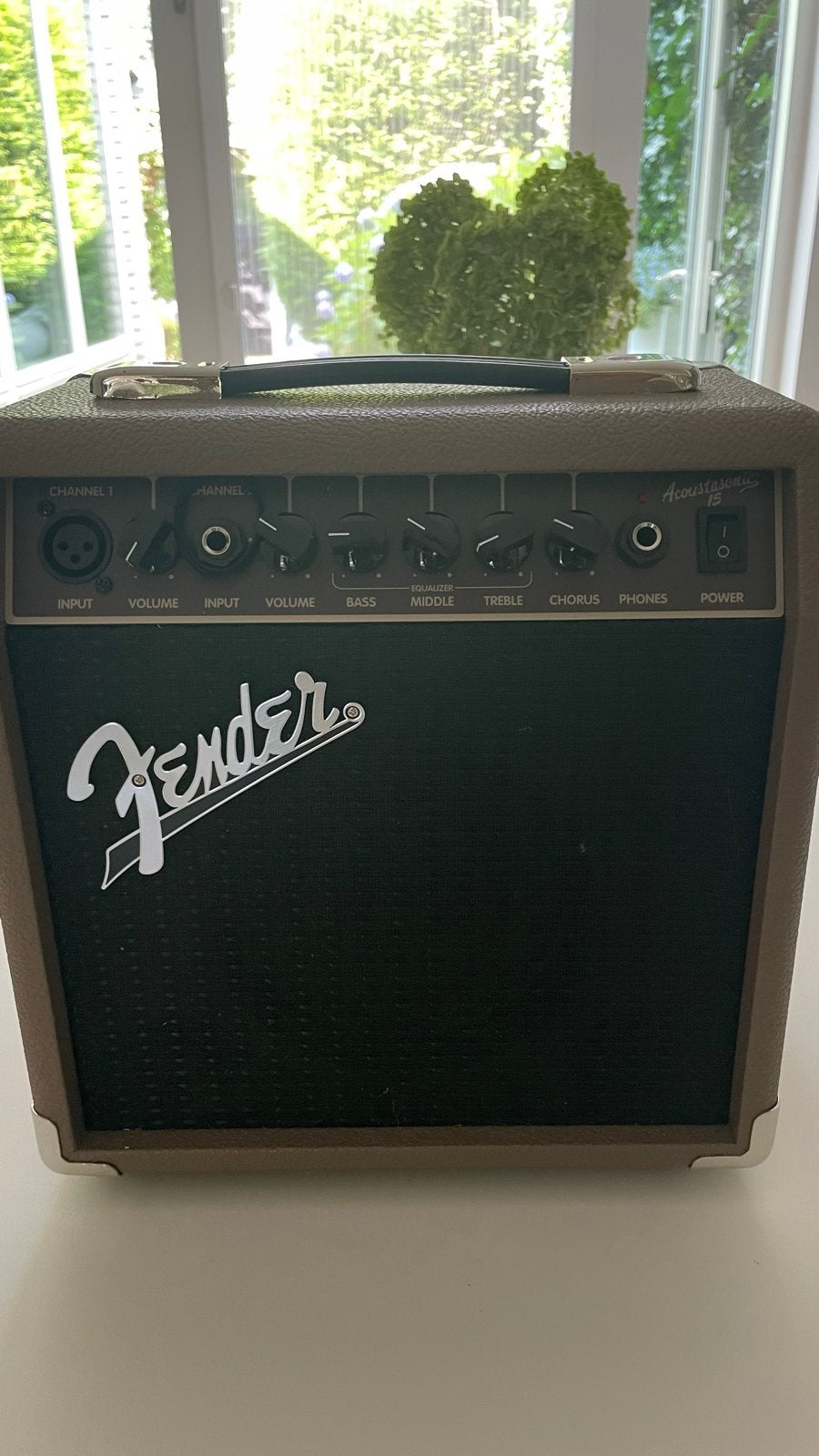 Fender Acoustasonic 15 gitaarversterker, Muziek en Instrumenten, Ophalen of Verzenden, Zo goed als nieuw, Gitaar, Minder dan 50 watt