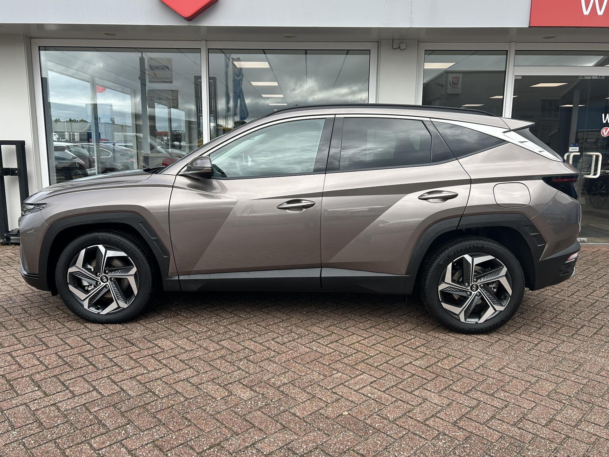 Hyundai Tucson 1.6 T-GDI PHEV Comfort Smart 4WD Nederlands a, Auto's, Automaat, 1350 kg, Gebruikt, Euro 6