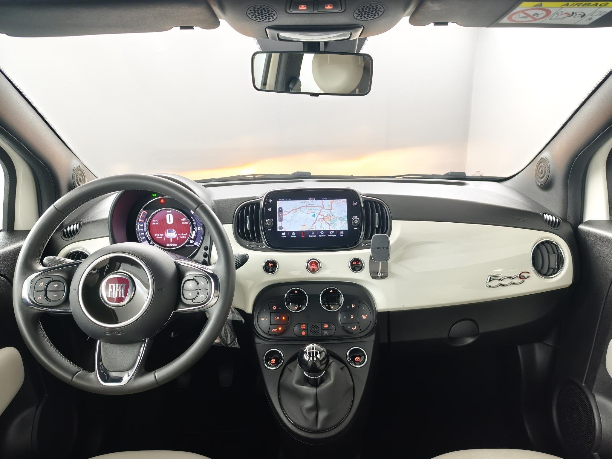 Fiat 500C 1.0 Hybrid Dolcevita | Panoramadak | Navigatie | C, Voorwielaandrijving, Stof, 4 stoelen, Wit