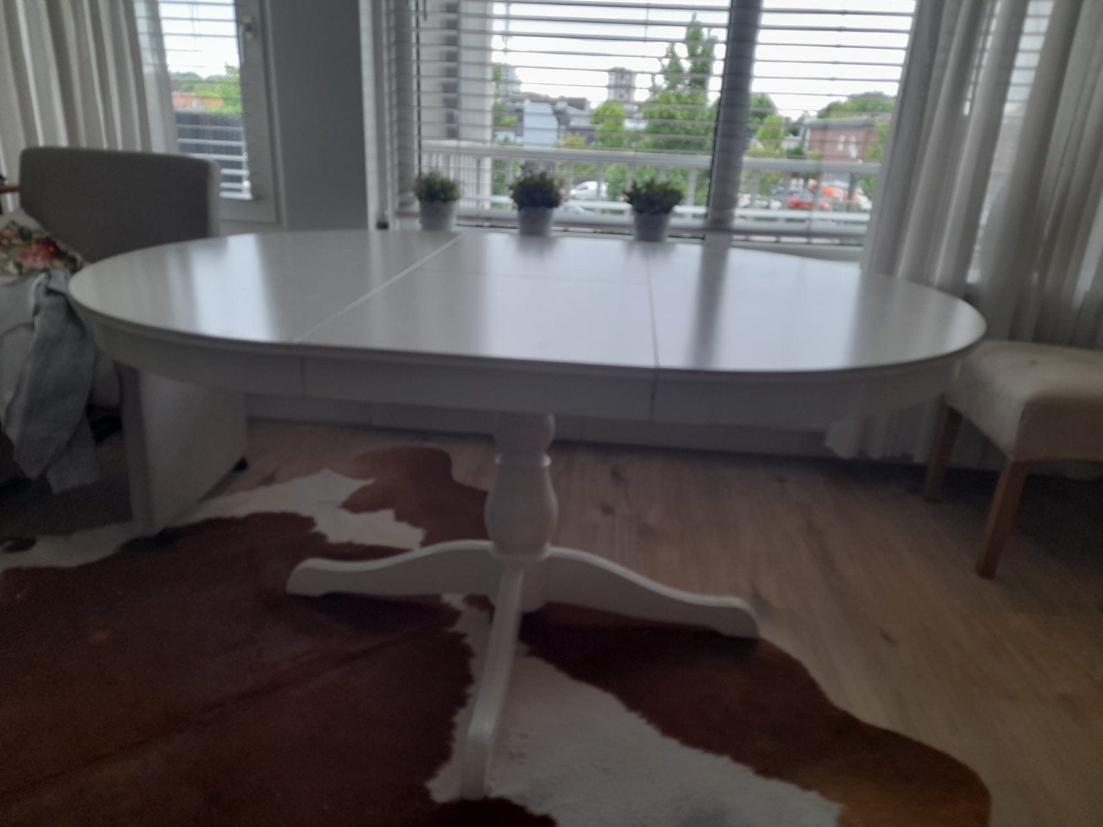 Uitschuifbare witte eettafel, Huis en Inrichting, Tafels | Eettafels, Ophalen, Gebruikt, 100 tot 150 cm, 150 tot 200 cm