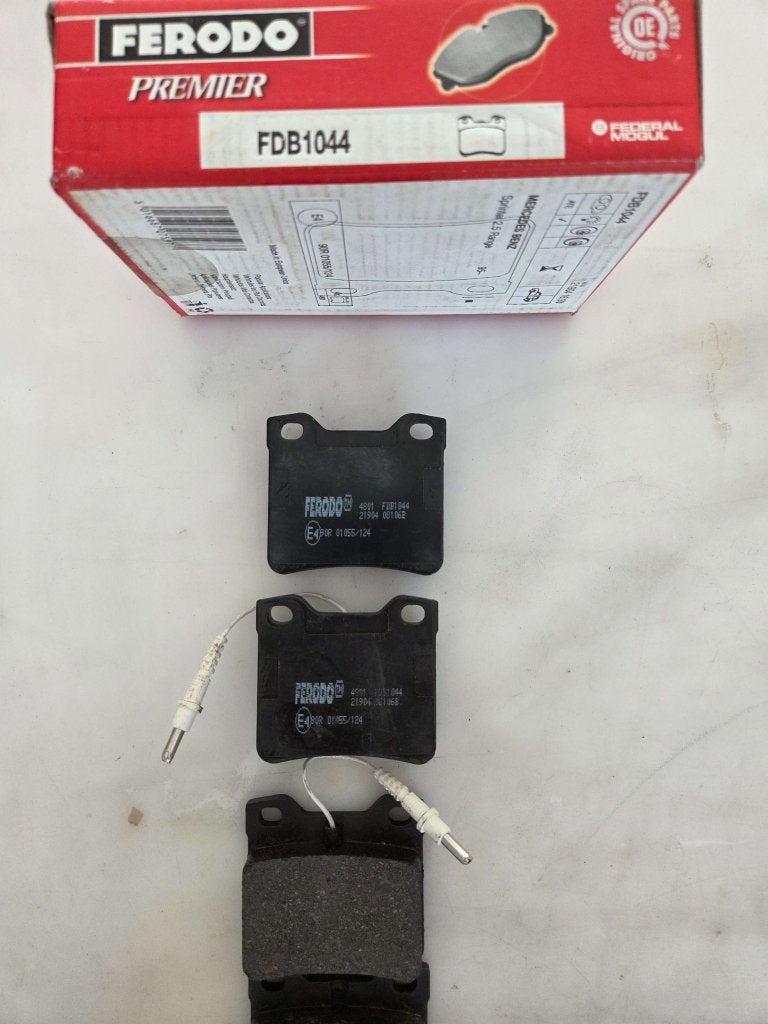 Set Remblokken Mercedes Peugeot, Niet ingevuld, Mercedes-Benz, Niet ingevuld, Ophalen of Verzenden