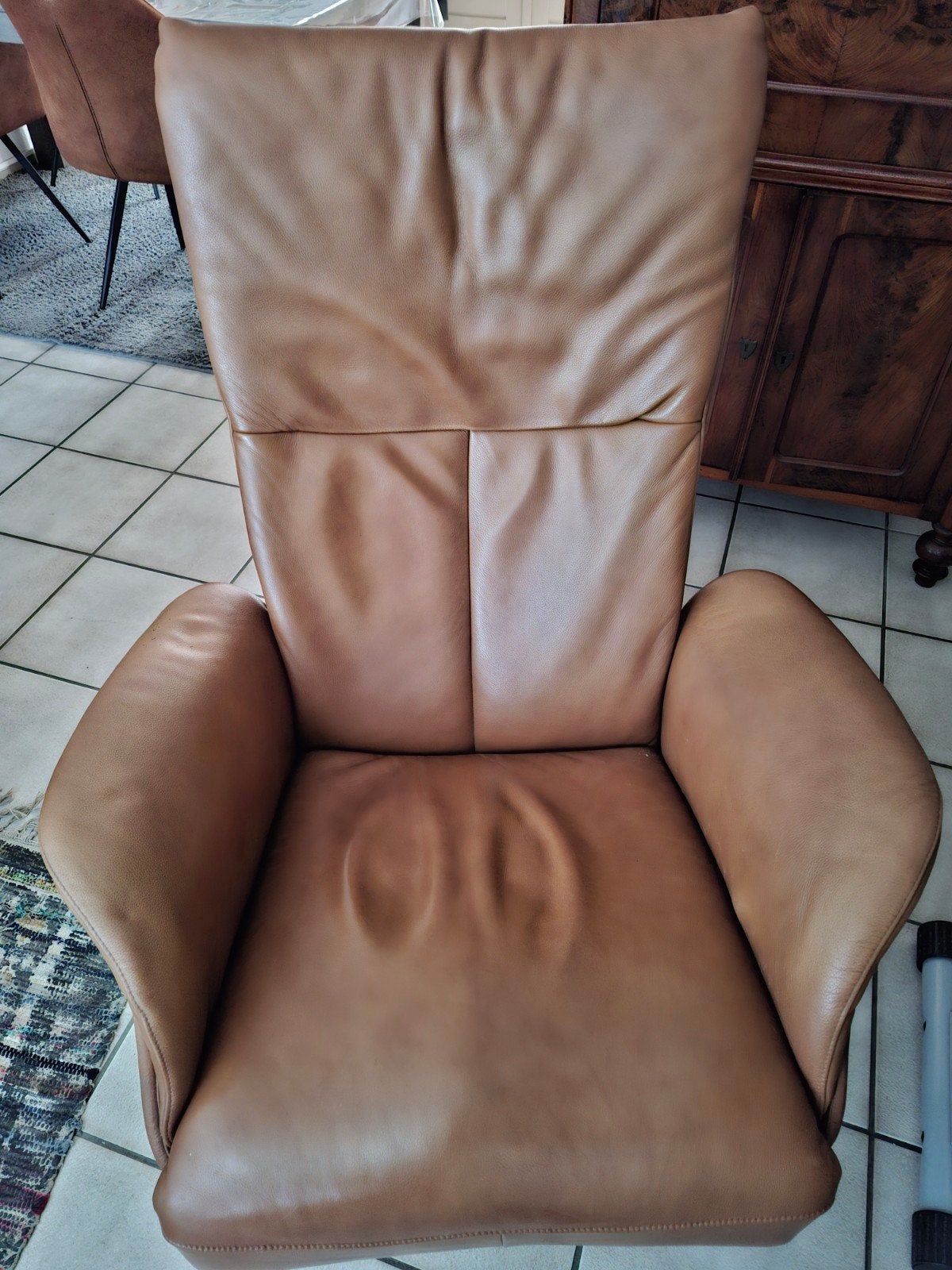 Comfortabele leren relaxfauteuil - Bruin hand bedienbaar, Ophalen, Gebruikt, Modern, Comfort, 75 tot 100 cm
