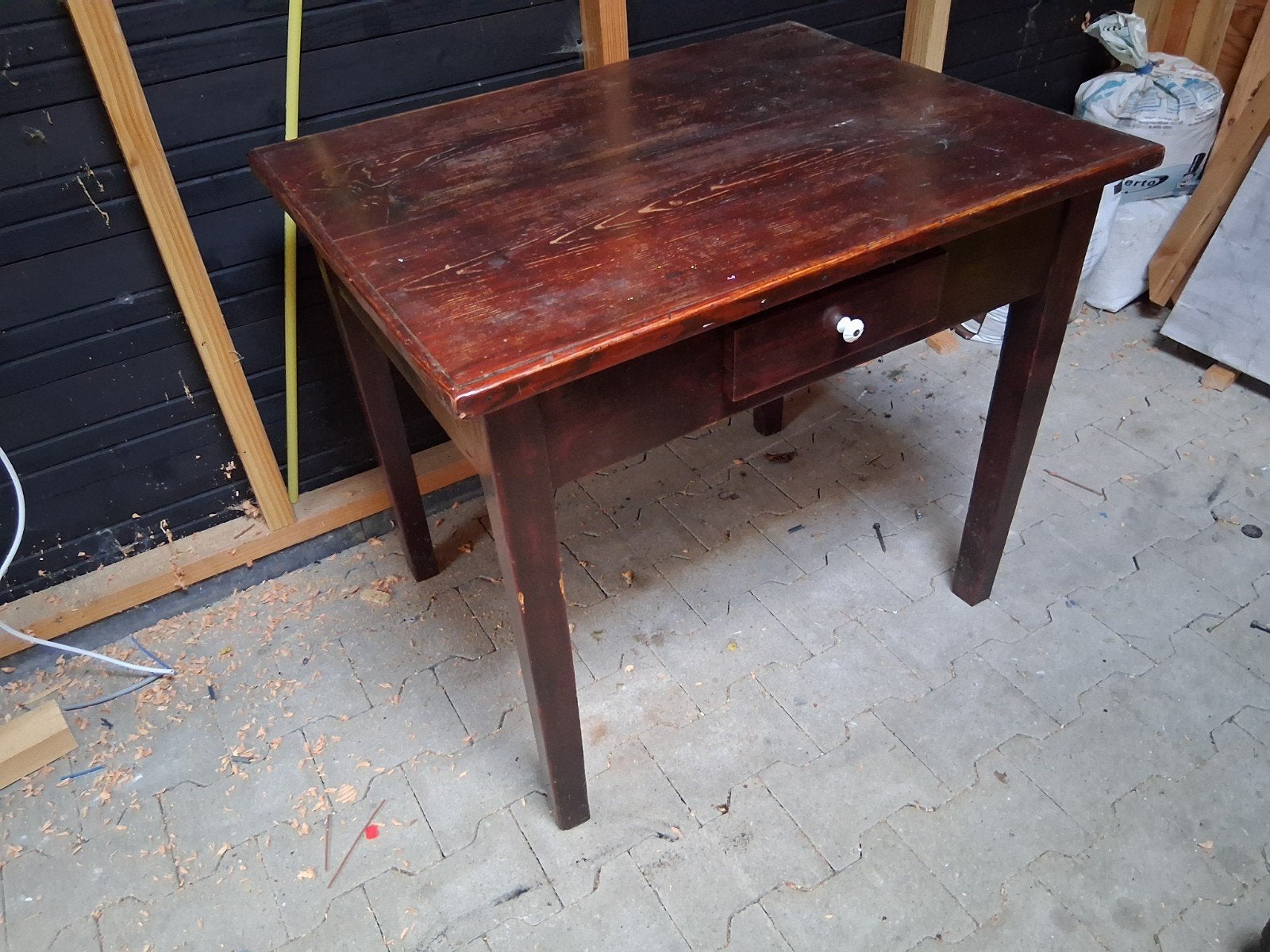 Antiek houten tafeltje / bureau, Ophalen