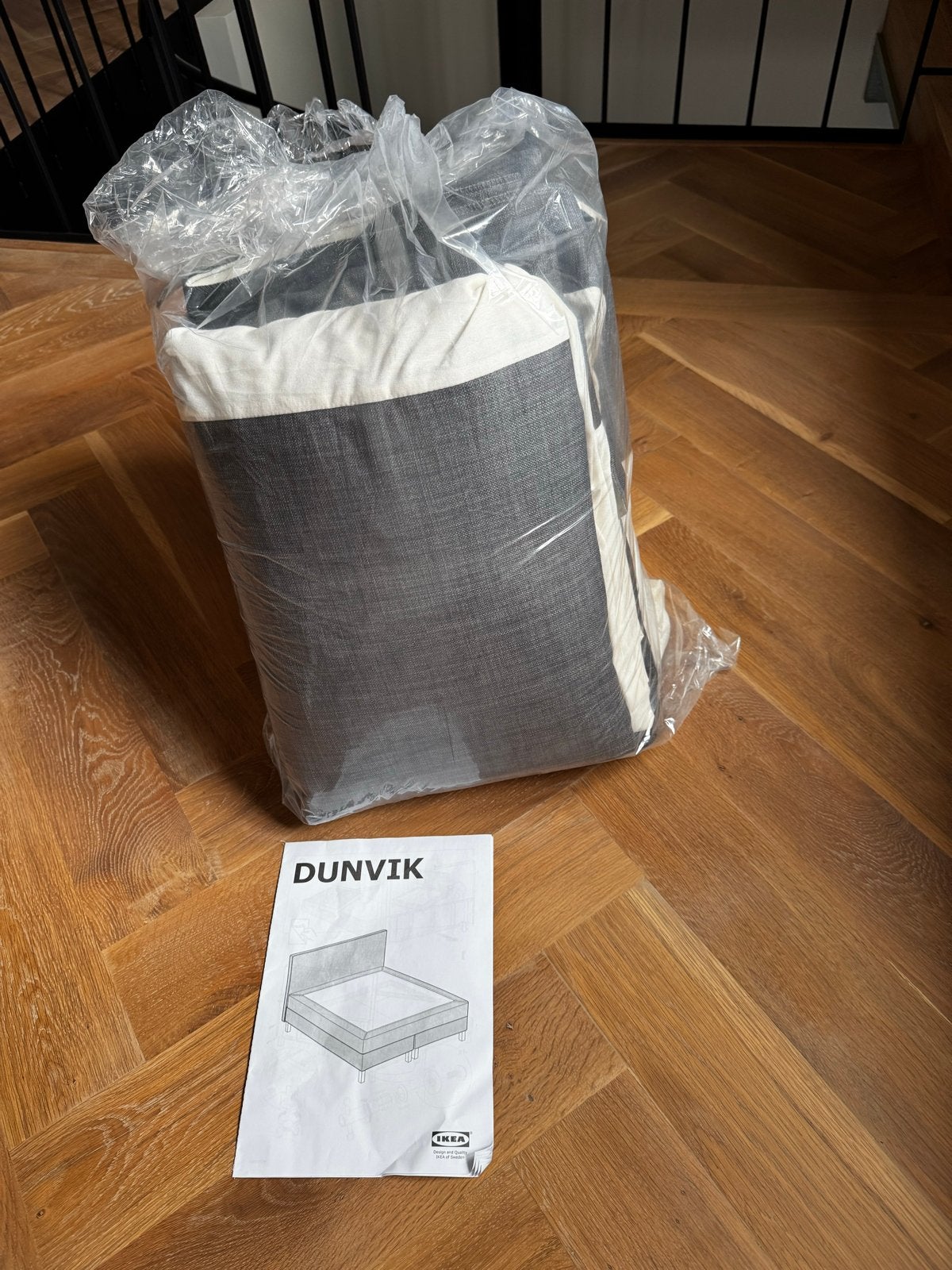 IKEA DUNVIK Hoofdbordhoes Skiftebo donkergrijs, Tweepersoons, Ophalen of Verzenden, Zo goed als nieuw, 180 cm