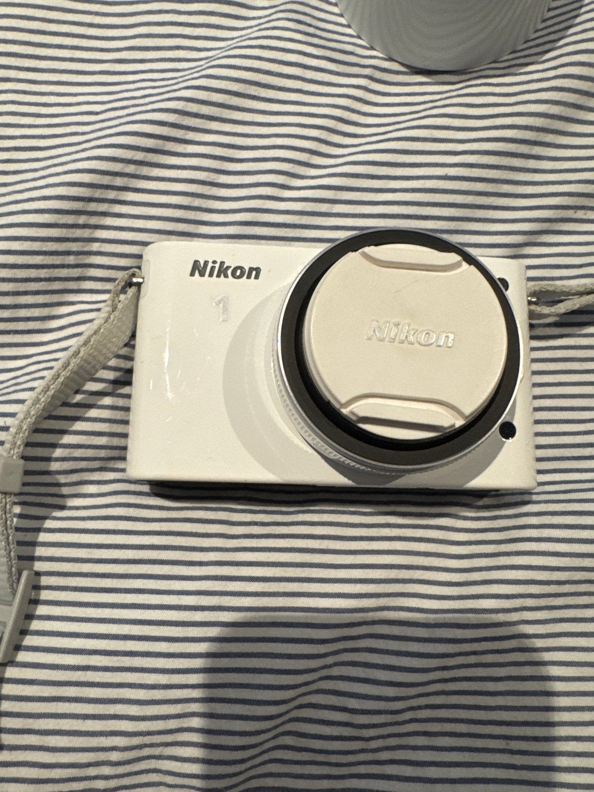 Nikon 1 J1 Systeemcamera met 10-30mm en 30-110mm lens, Gebruikt, Ophalen of Verzenden, Accu, Nikon