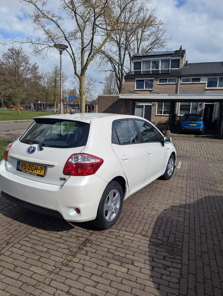 Toyota Auris 1.8 Full Hybrid 5DR CVT 2011 Wit, Auto's, Stof, Zwart, Wit, 75 €/maand