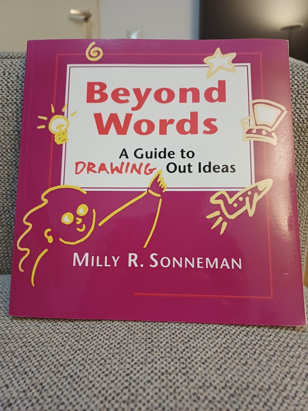 Milly Sonneman - Beyond Words, Boeken, Chicklit, Ophalen of Verzenden, Zo goed als nieuw, Milly Sonneman