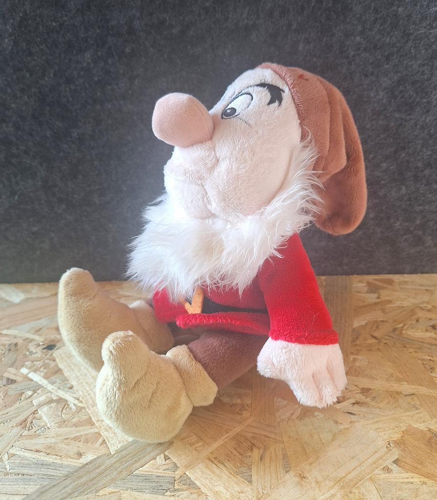 Disney Grumpy knuffel 10” – Zeven Dwergen, rood shirt, Verzamelen, Disney, Zo goed als nieuw, Knuffel, Sneeuwwitje of Doornroosje