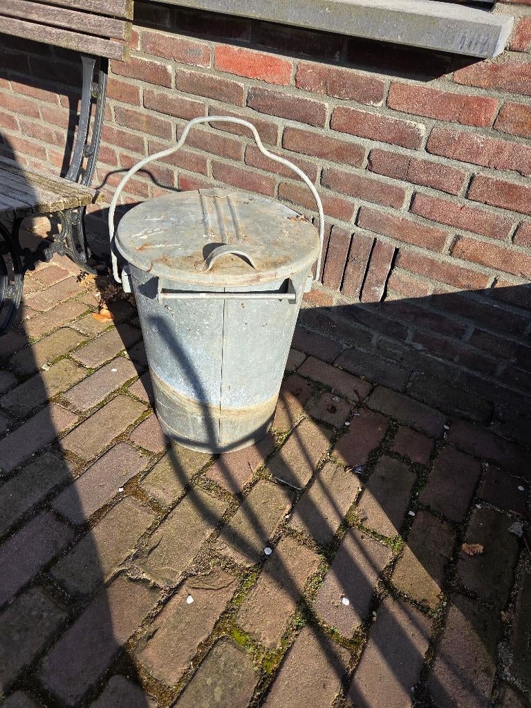 Oude zinken vuilnisbak 3 stuks op voorraad, Ophalen, Gebruikt