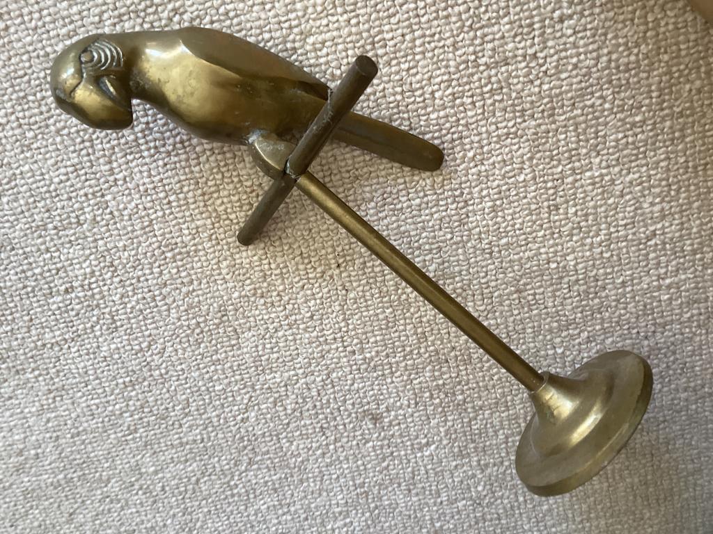 Papegaai op stok // koper / hoog 25 cm, Ophalen of Verzenden
