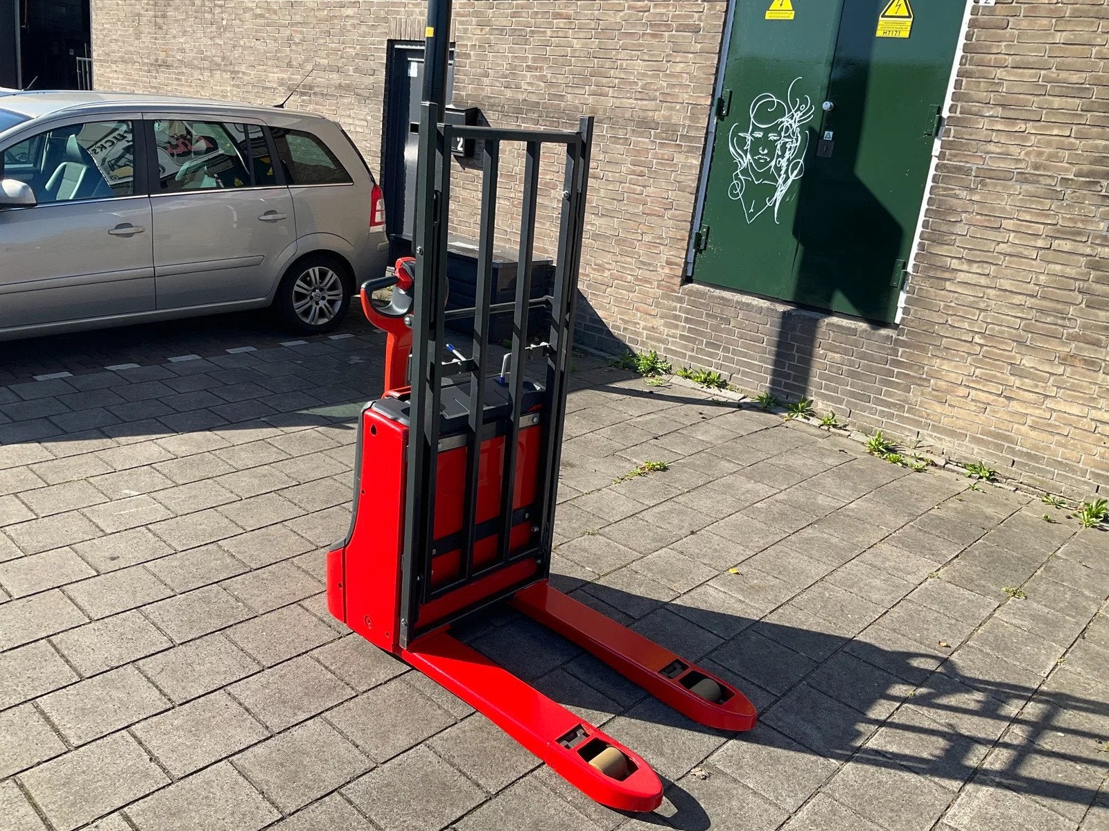 Linde T16 1600KG BREDE PALLETWAGEN / HEFTRUCK (bj 2021), Linde, 1000 tot 2000 kg, Marconistraat 2
3133KL  Vlaardingen, NL, Yilmaz Heftrucks