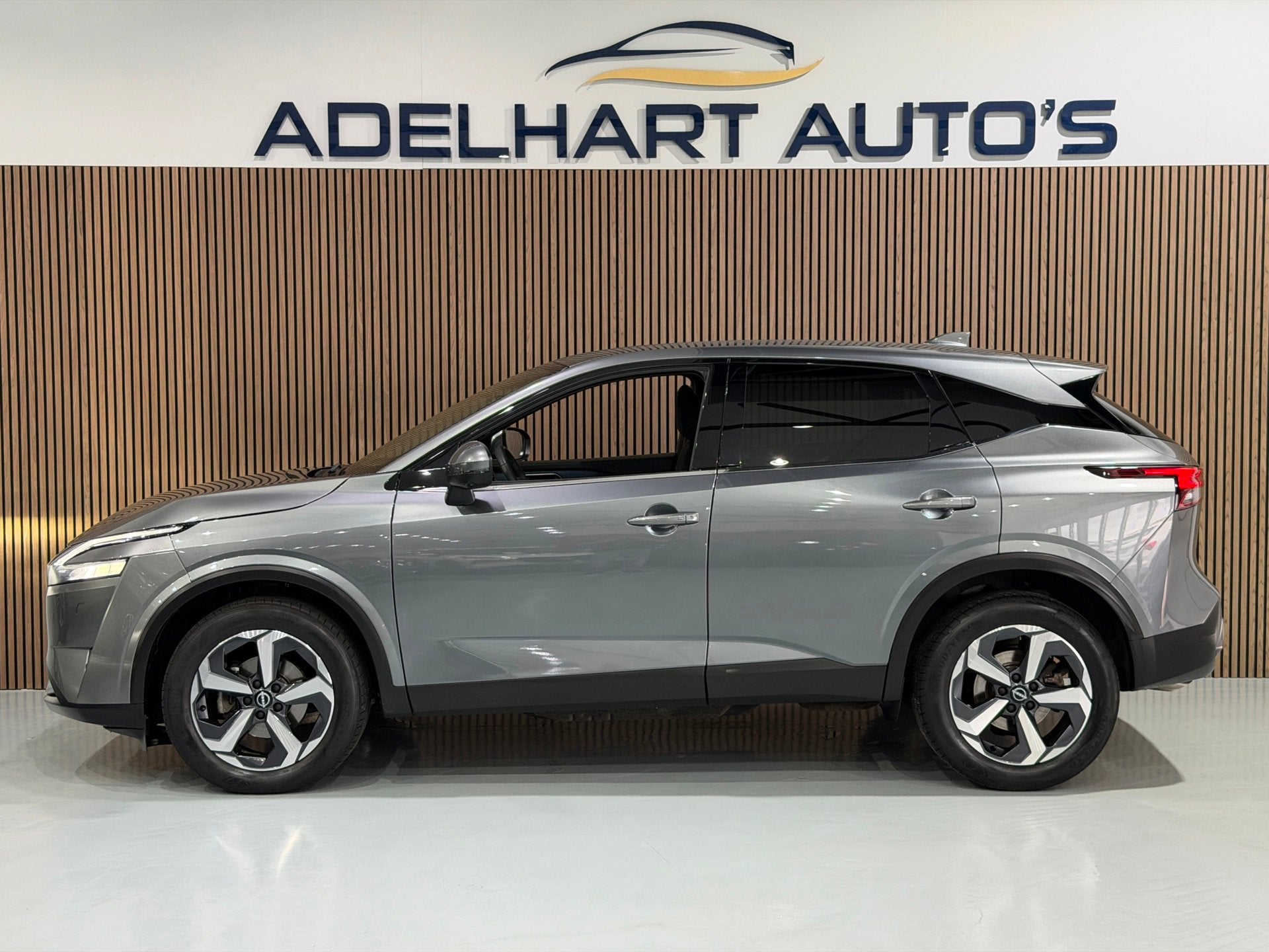 Nissan Qashqai 1.3 MHEV Tekna 158 PK Automaat Navigatie full, Auto's, Dealer onderhouden, Gebruikt, 4 cilinders, Bedrijf