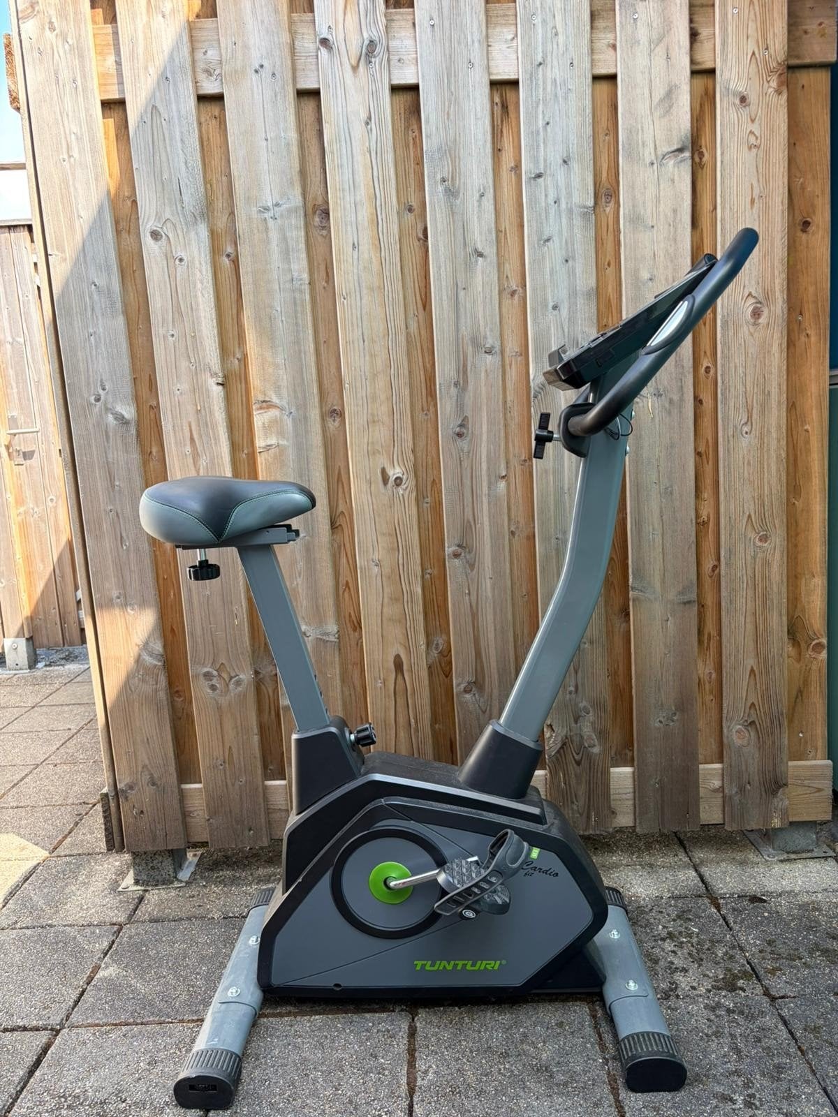 Hometrainer Tunturi Cardiofit, Sport en Fitness, Fitnessapparatuur, Zo goed als nieuw, Hometrainer, Benen, Ophalen of Verzenden