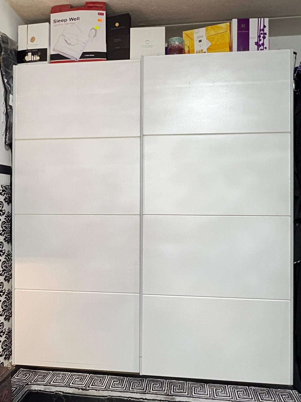 Witte kledingkast met schuifdeuren moet nu weg!, Huis en Inrichting, Kasten | Kledingkasten, Ophalen, Gebruikt, 200 cm of meer