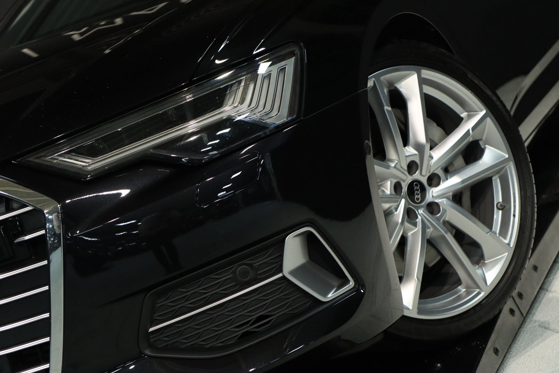 Audi A6 quattro 55 TFSI S-line / PANO / HUD / B&O / ACC / KE, Auto's, Audi, Automaat, Dealer onderhouden, Gebruikt, Zwart