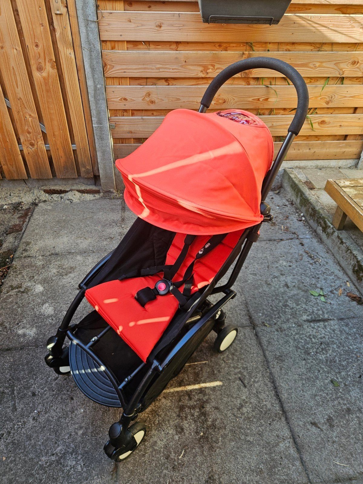 Stokke Babyzen Yoyo+ buggy in koraal rood opgeknapt, Ophalen of Verzenden, Gebruikt