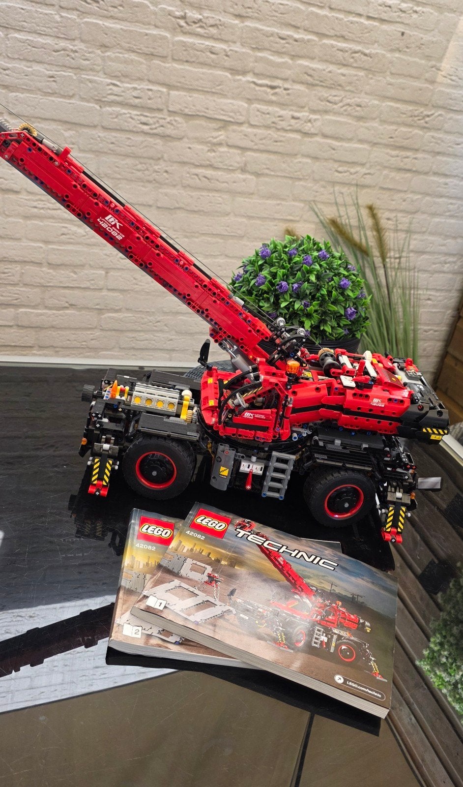 LEGO Technic Kraanwagen 42082, Ophalen of Verzenden, Zo goed als nieuw, Complete set, Lego