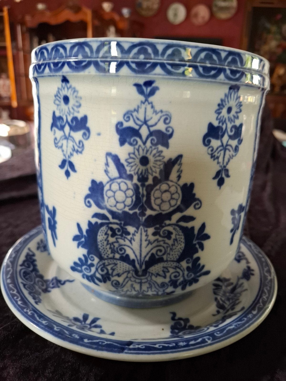 Petrus Regout Bloempot., Ophalen of Verzenden
