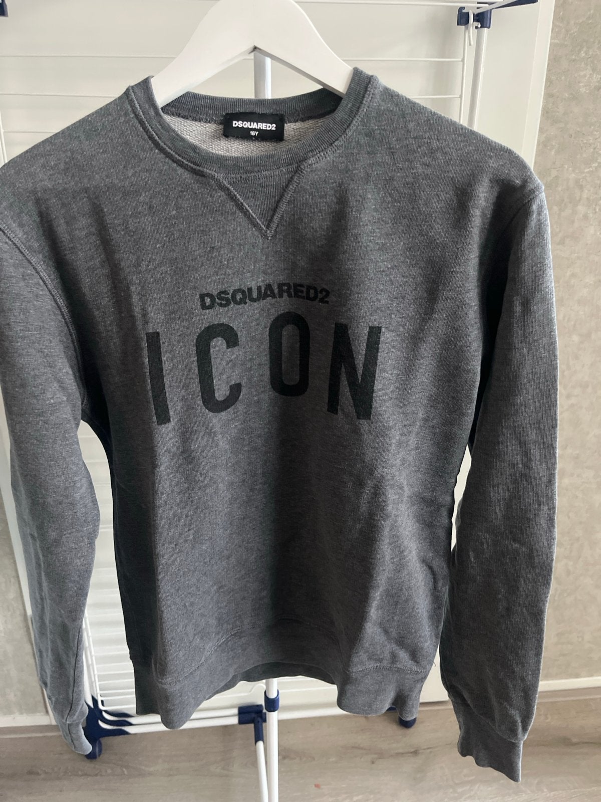 Dsquared2 Icon sweater grijs maat S/176., Ophalen of Verzenden, Gedragen, Maat 46 (S) of kleiner, Grijs