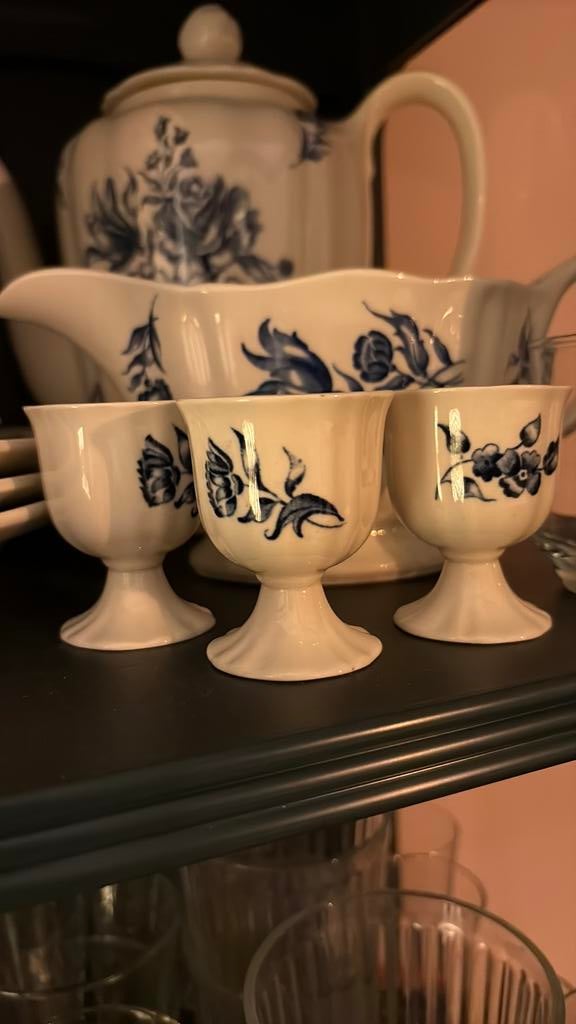 GEZOCHT: Eierdopjes Petrus Regout Bouquet Bleu, Ophalen of Verzenden