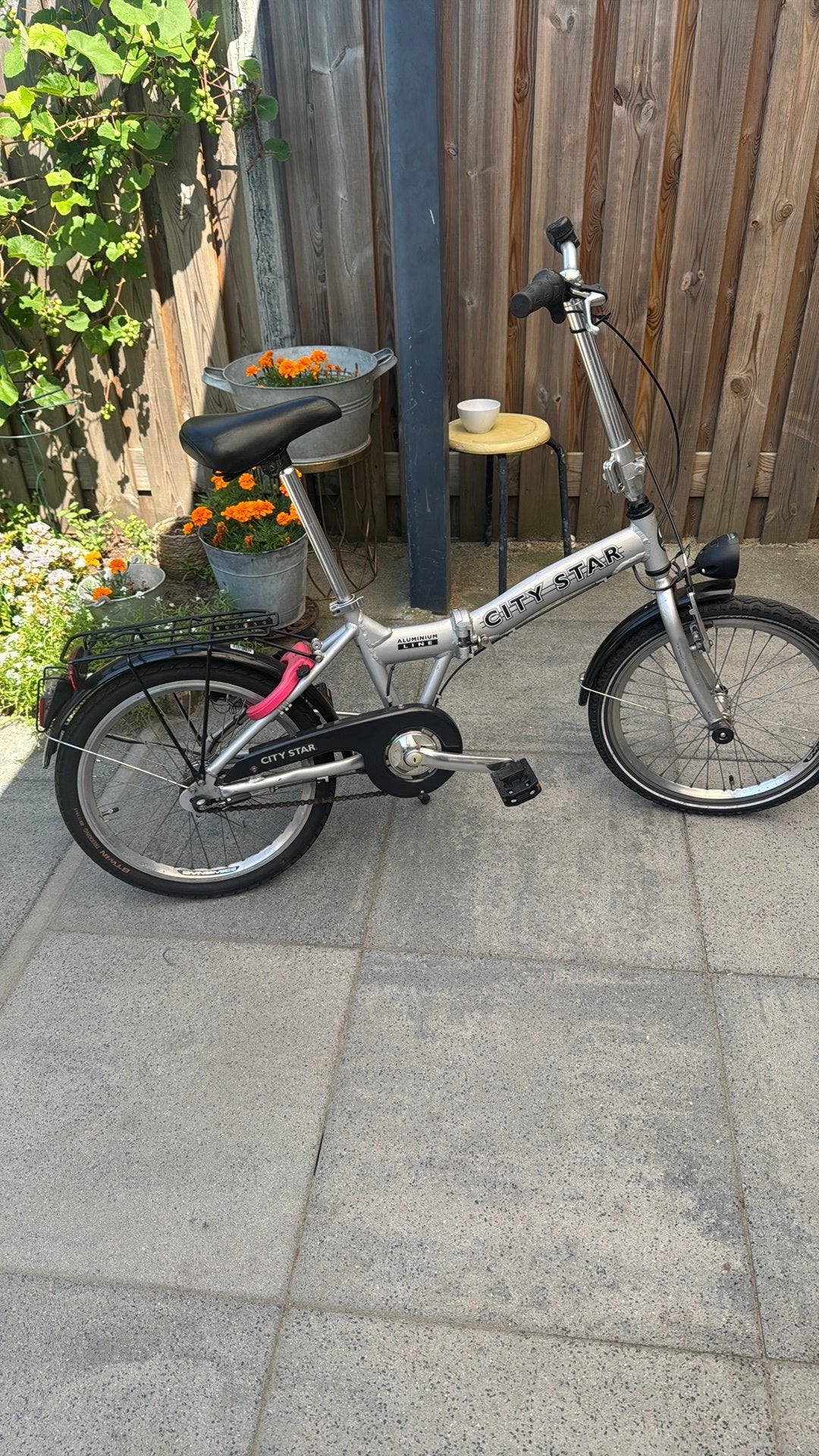 Vouwfiets 20 inc 3 versneling goede slot rijklaar, Fietsen en Brommers, Fietsen | Vouwfietsen, Ophalen of Verzenden, Zo goed als nieuw