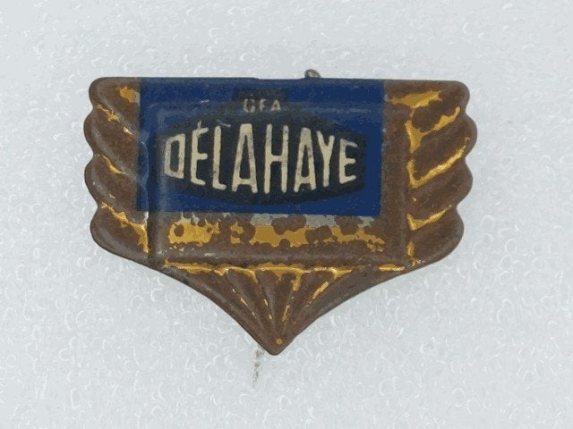 SP1541 Speldje Delahaye motor-car France, Ophalen of Verzenden, Gebruikt, Transport