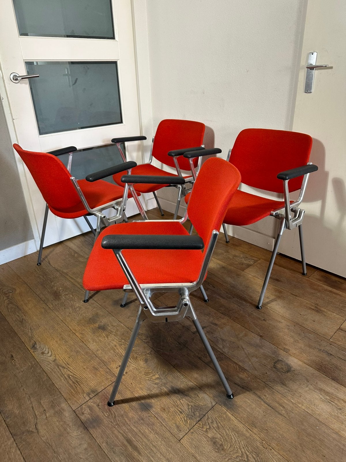 4 prachtige vintage Castelli DSC stoelen Giancarlo Piretti, Ophalen of Verzenden, Vier, Stof, Rood