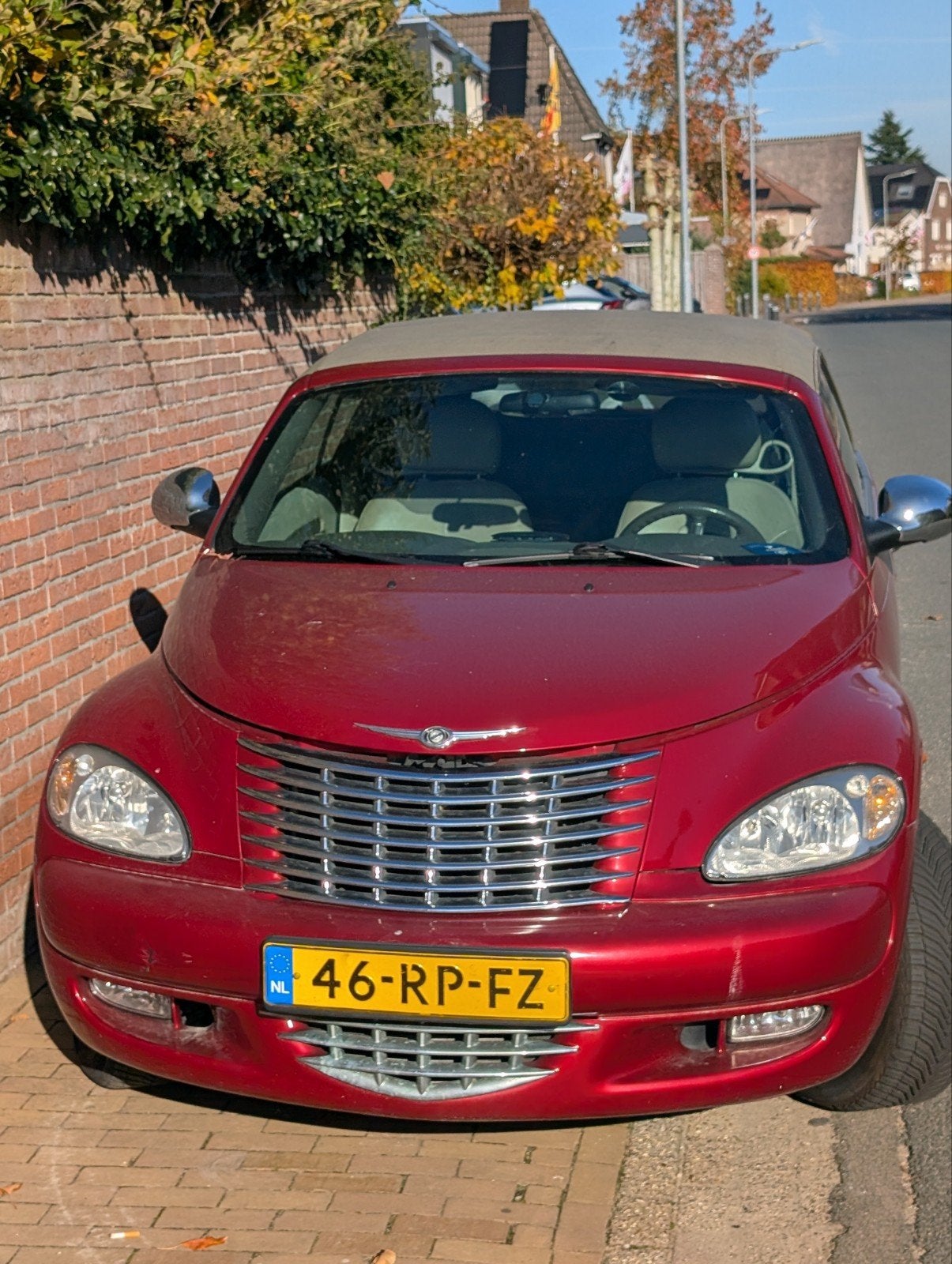 Chrysler PT Cruiser 2.4 I 16V Turbo Cabrio 2005 Rood, Auto's, Chrysler, Voorwielaandrijving, 450 kg, 4 cilinders, Cabriolet