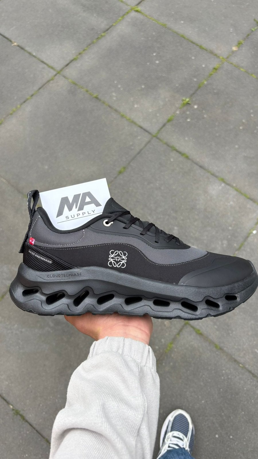 ⚠️ Loewe x Oncloud Black, 👟⚫️🥷, Ophalen of Verzenden, Nieuw, Zwart