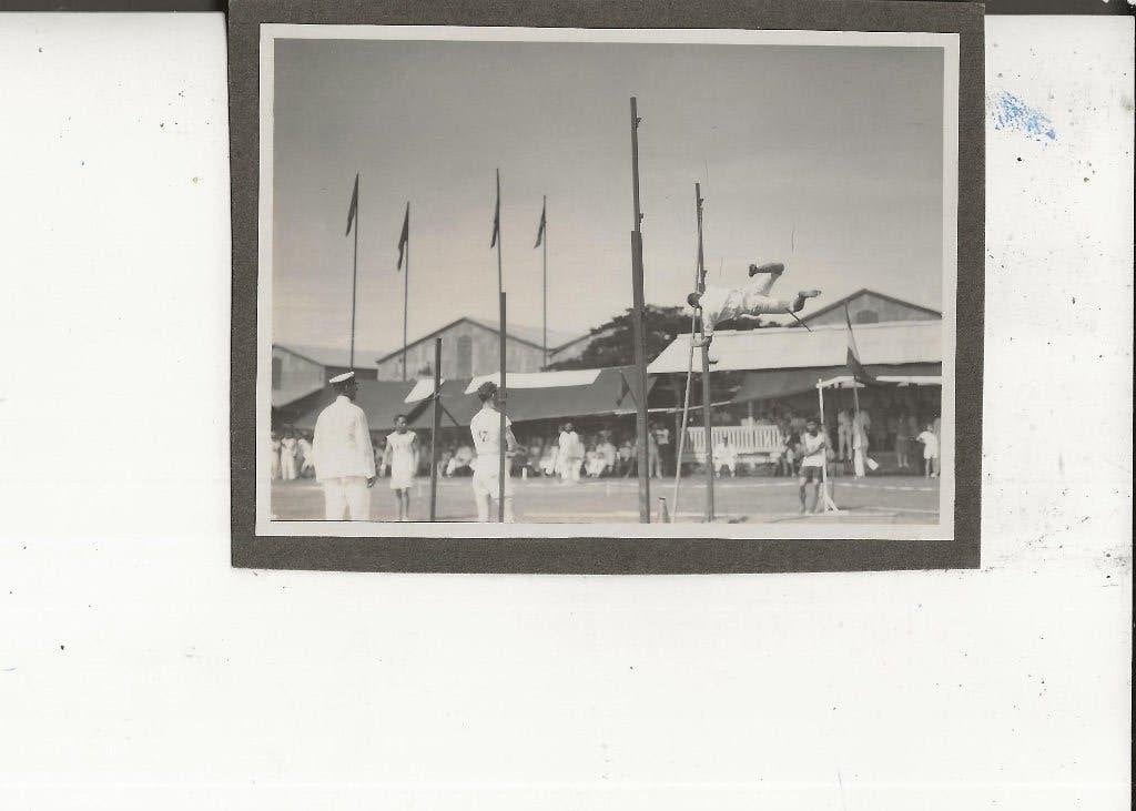 Ned Indie Belawan Marine Sportfeesten Polsstokhoogspringen 2, Verzamelen, Ophalen of Verzenden, 1920 tot 1940, Ongelopen, Buiten Europa