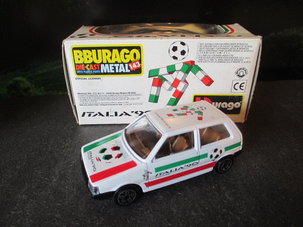 1:43 Fiat Uno - Bburago Voetbal WK Italië 1990 in orig. verp, Ophalen of Verzenden, Nieuw, Auto, Overige merken