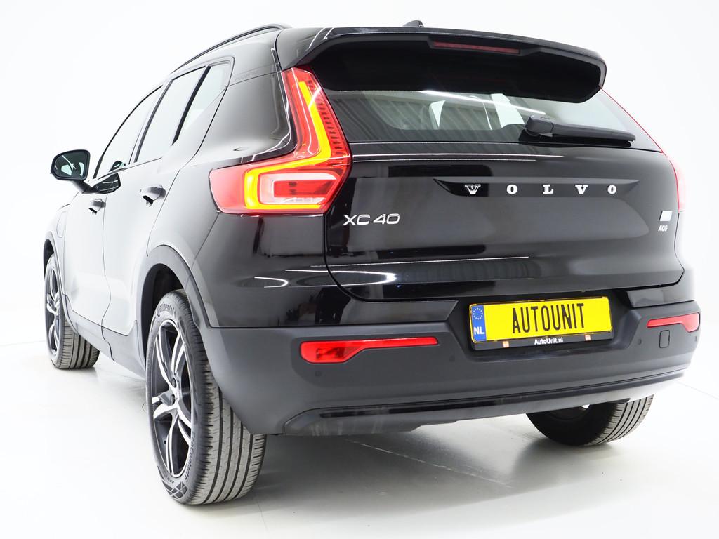 Volvo XC40 1.5 T5 Recharge R-Design Full Black | Camera | Ke, Zwart, Plug-in hybride, Bedrijf, Hybride Elektrisch/Benzine