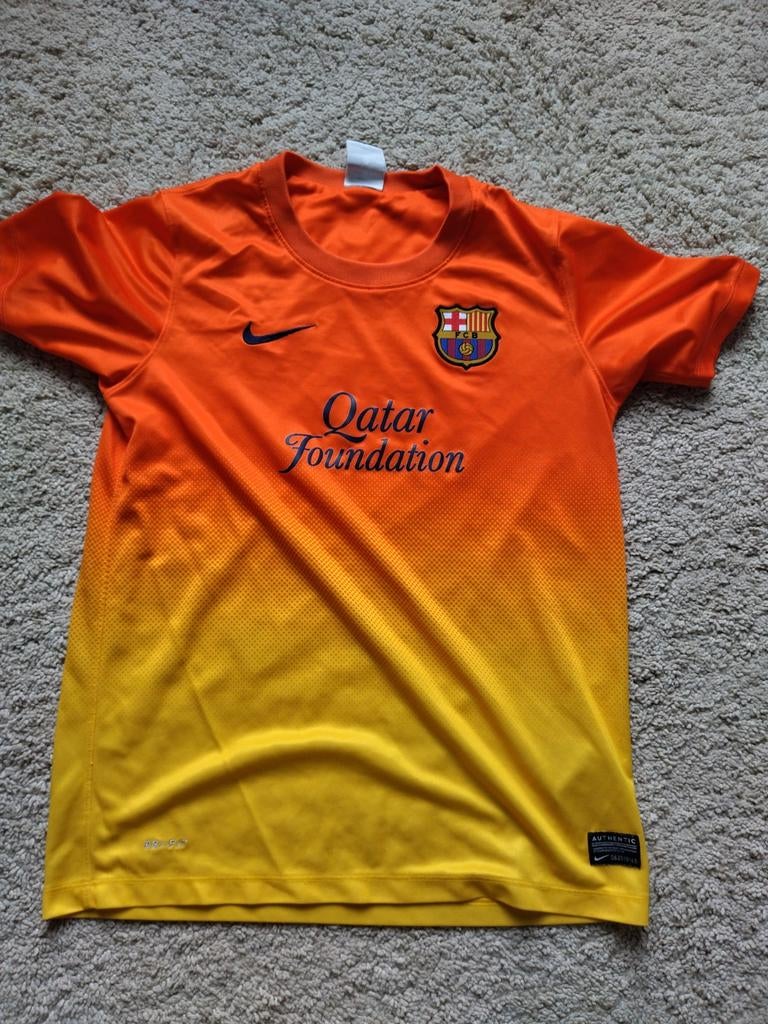 FC Barcelona uitshirt maat 152-158, Ophalen of Verzenden, Zo goed als nieuw, Shirt